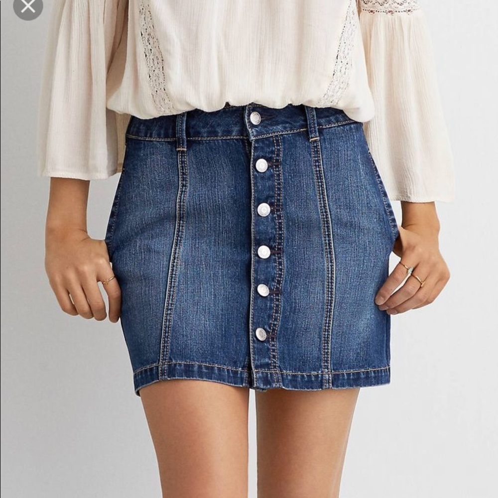 American Eagle stretch denim button up skirt